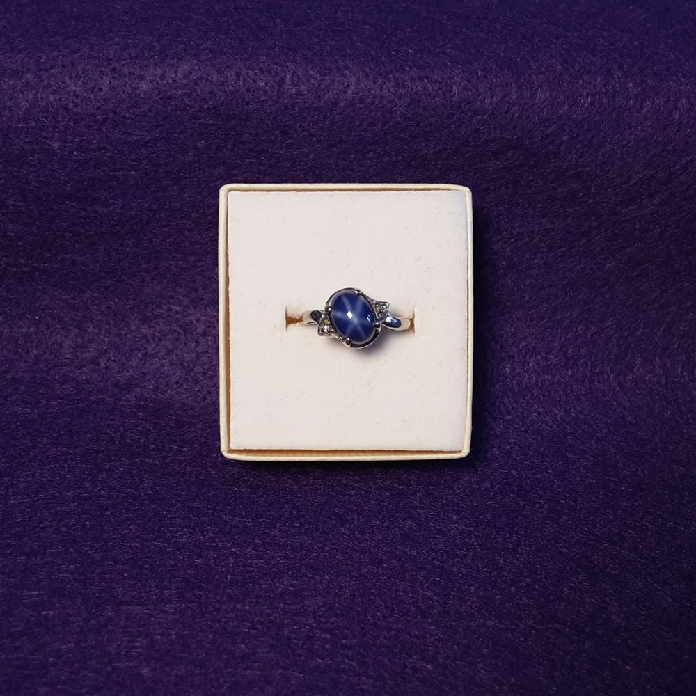 White Gold and Star Sapphire Ring
